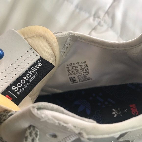 Adidas Nite Jogger 3M. Men’s size 5 - Picture 4 of 6